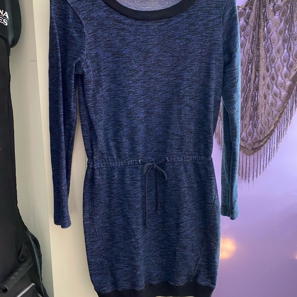 converse sweatshirt dress